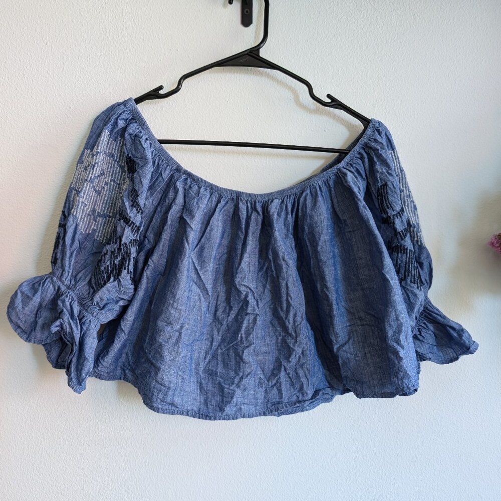 Cropped chambray peasant blouse (Size XS)